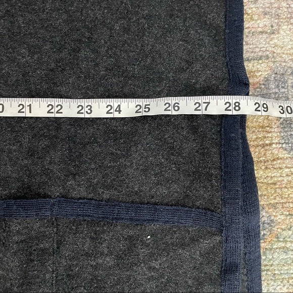 Anthropologie Moth Jolas Hooded Cape Poncho Gray 100% Wool Size S/M - Picture 12 of 13